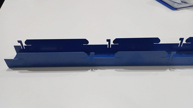 Стрингер для реечного потолка