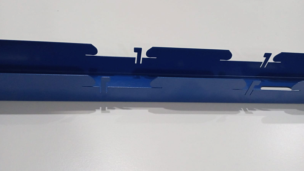 Стрингер для реечного потолка