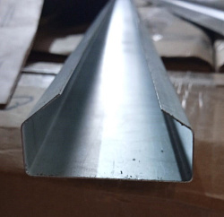 Ответная планка для крепления на стену