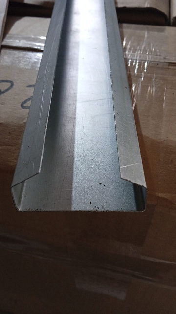 Ответная планка для крепления на стену